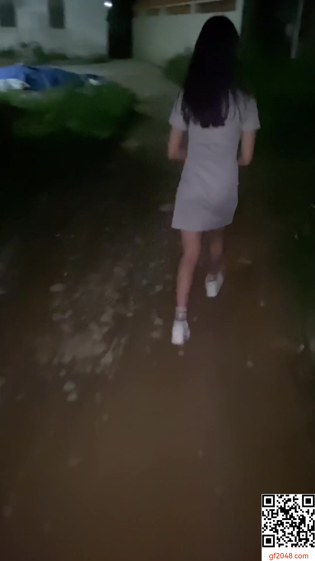 美人胚反差婊【拆二代Cc&富二代Ee】極品身材性感連衣裙 優雅與風騷並存 穿上衣服是你優雅端莊的女神 脫下衣服是你的放盪風騷的小母狗