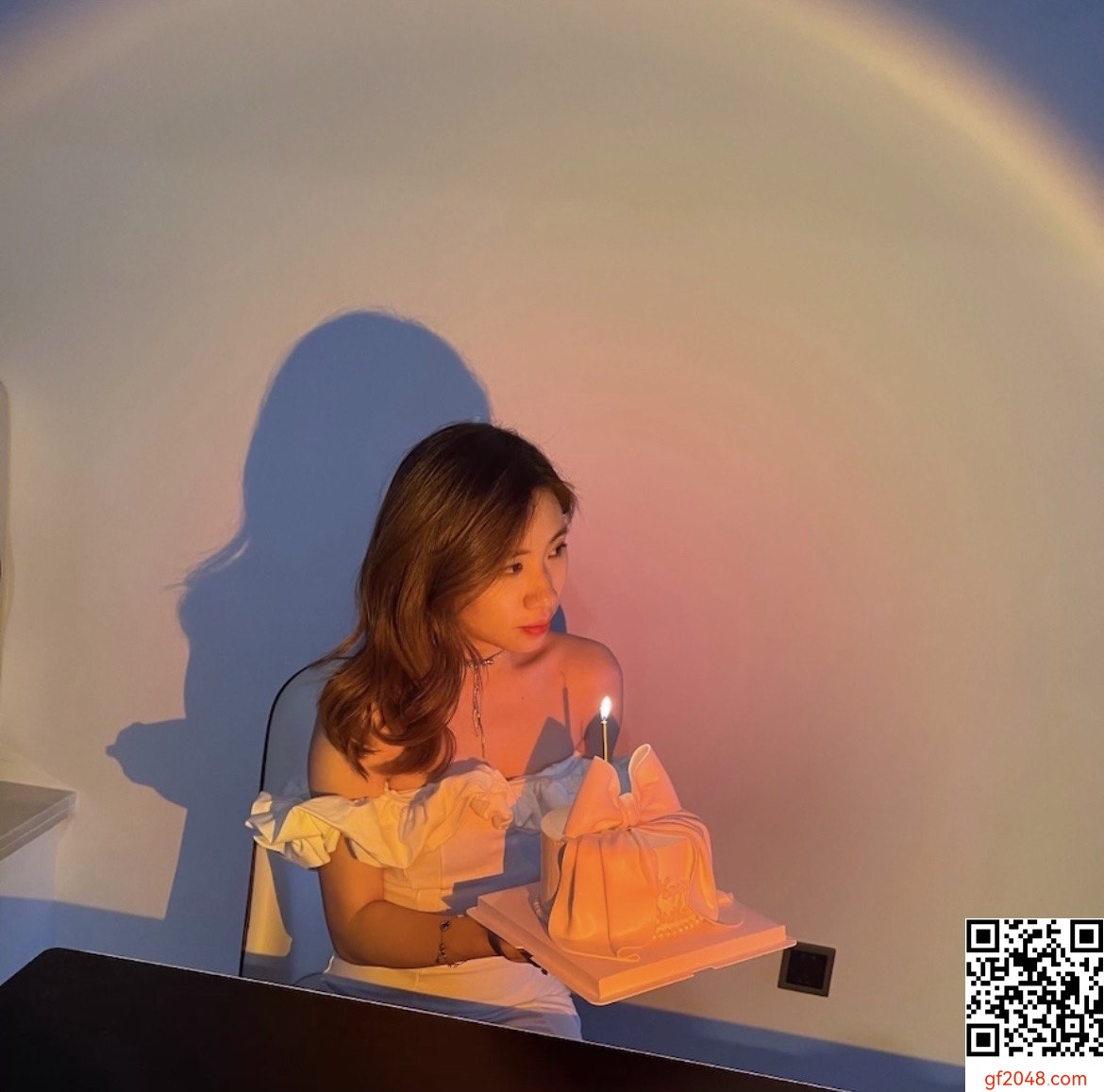 泄密流出武汉美女程昕菲和猥琐胖男友玩SM自拍高清无水印原版（9V)